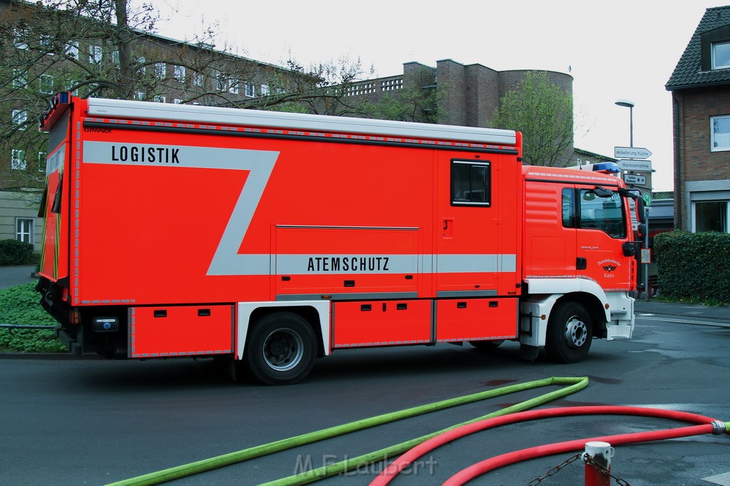 Feuer Koeln Junkersdorf Duerenerstr JK P14.jpg
